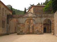 Abbaye de Fontfroide - Cour du 17eme (02)